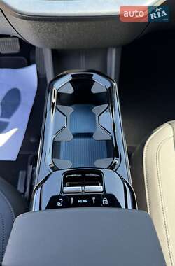 Внедорожник / Кроссовер Volvo EX30 2023 в 