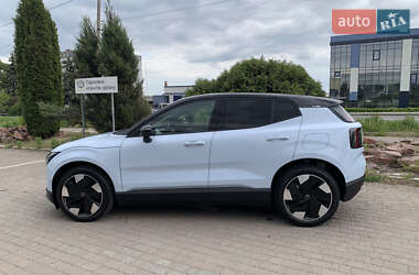 Позашляховик / Кросовер Volvo EX30 2024 в 
