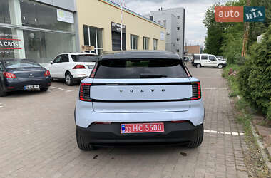 Позашляховик / Кросовер Volvo EX30 2024 в 