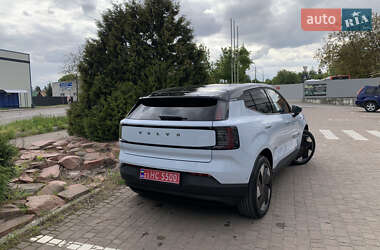 Позашляховик / Кросовер Volvo EX30 2024 в 