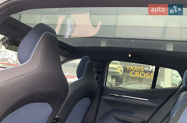 Позашляховик / Кросовер Volvo EX30 2024 в 