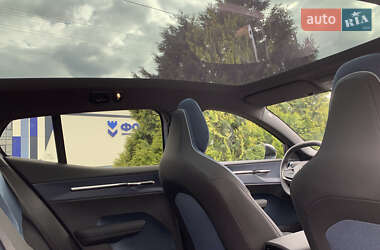 Позашляховик / Кросовер Volvo EX30 2024 в 
