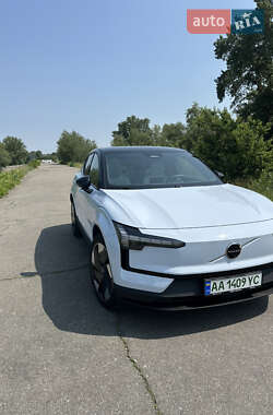 Внедорожник / Кроссовер Volvo EX30 2024 в 