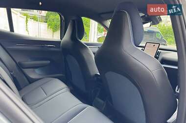 Внедорожник / Кроссовер Volvo EX30 2024 в 