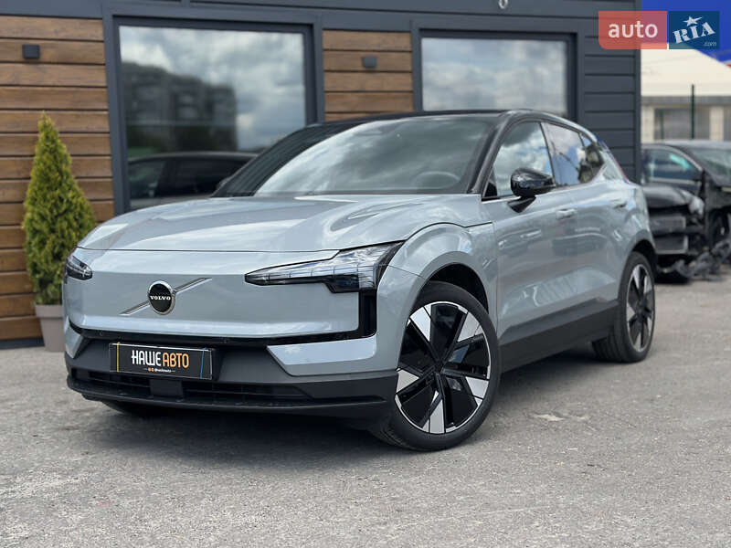 Volvo EX30 2024