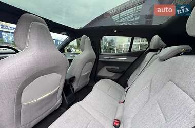 Внедорожник / Кроссовер Volvo EX30 2024 в 