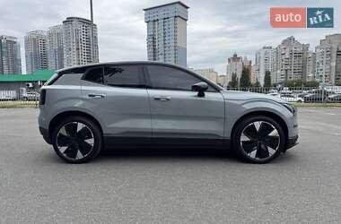 Внедорожник / Кроссовер Volvo EX30 2024 в 