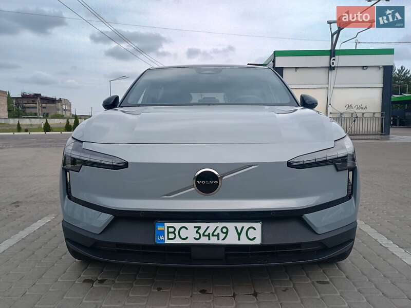Внедорожник / Кроссовер Volvo EX30 2024 в 
