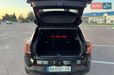 Внедорожник / Кроссовер Volvo EX30 2023 в 
