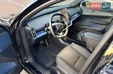 Внедорожник / Кроссовер Volvo EX30 2023 в 