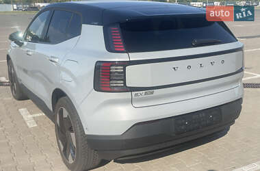 Внедорожник / Кроссовер Volvo EX30 2024 в 