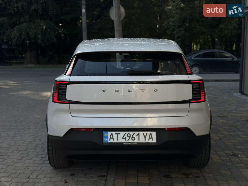 Внедорожник / Кроссовер Volvo EX30 2024 в Ивано-Франковске