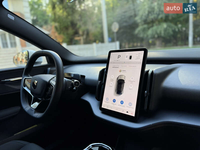 Внедорожник / Кроссовер Volvo EX30 2024 в Ивано-Франковске