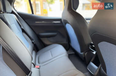 Внедорожник / Кроссовер Volvo EX30 2024 в 