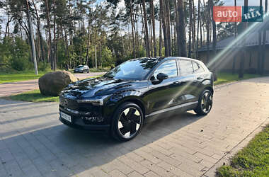 Volvo EX30 2023