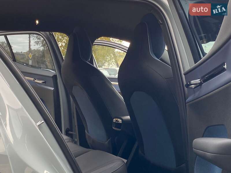 Позашляховик / Кросовер Volvo EX30 2024 в Калуші