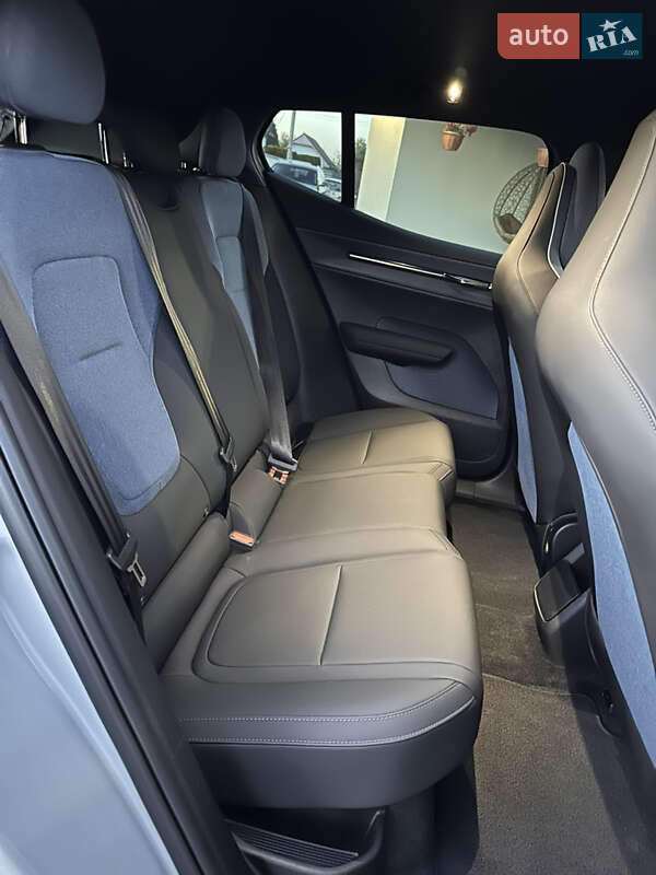 Позашляховик / Кросовер Volvo EX30 2024 в Ужгороді