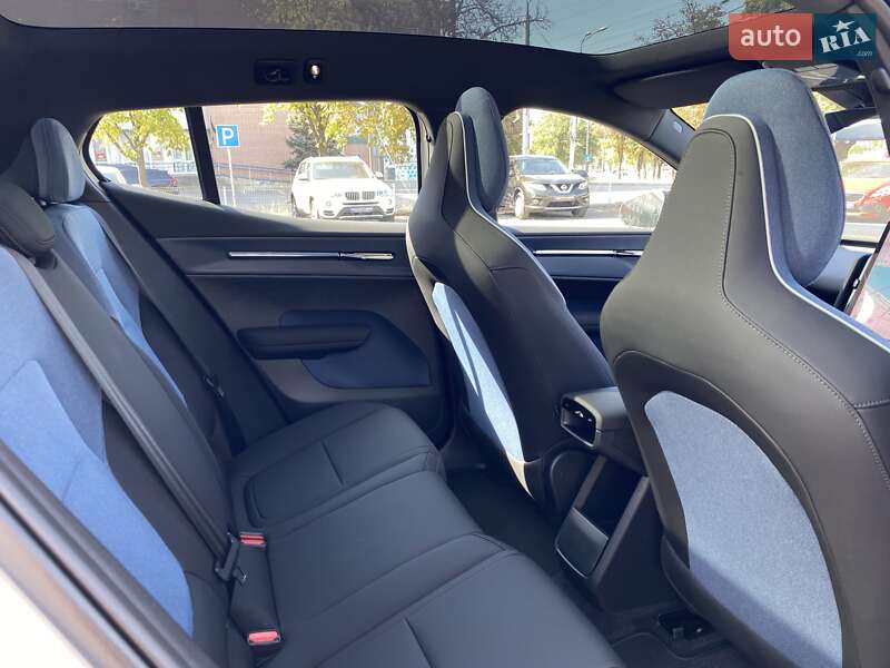 Позашляховик / Кросовер Volvo EX30 2024 в Дніпрі