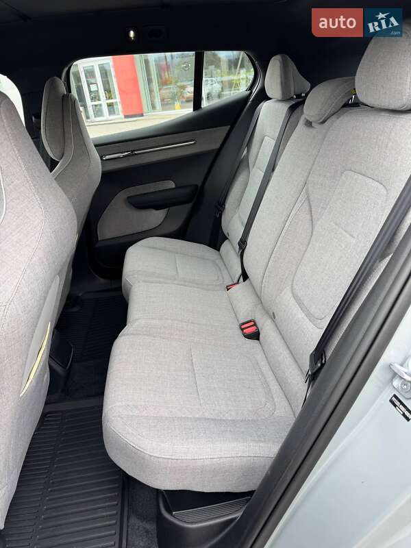 Внедорожник / Кроссовер Volvo EX30 2025 в Полтаве
