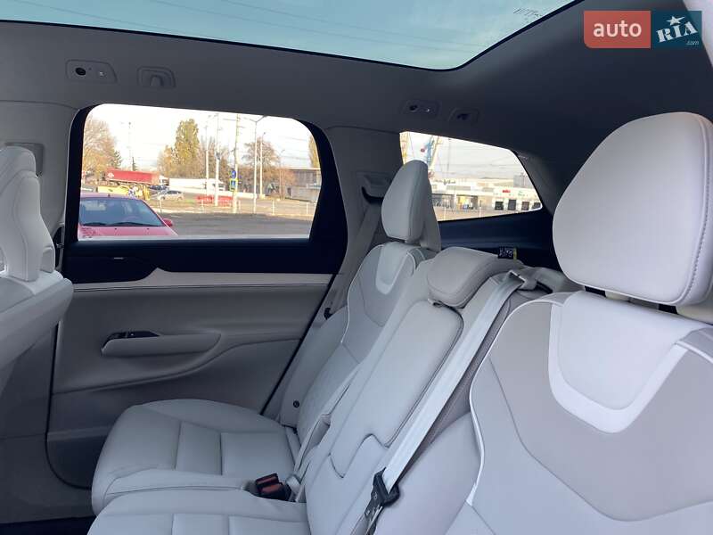 Позашляховик / Кросовер Volvo EX90 2025 в Дніпрі фото 35 Позашляховик / Кросовер Volvo EX90 2025 в Дніпрі