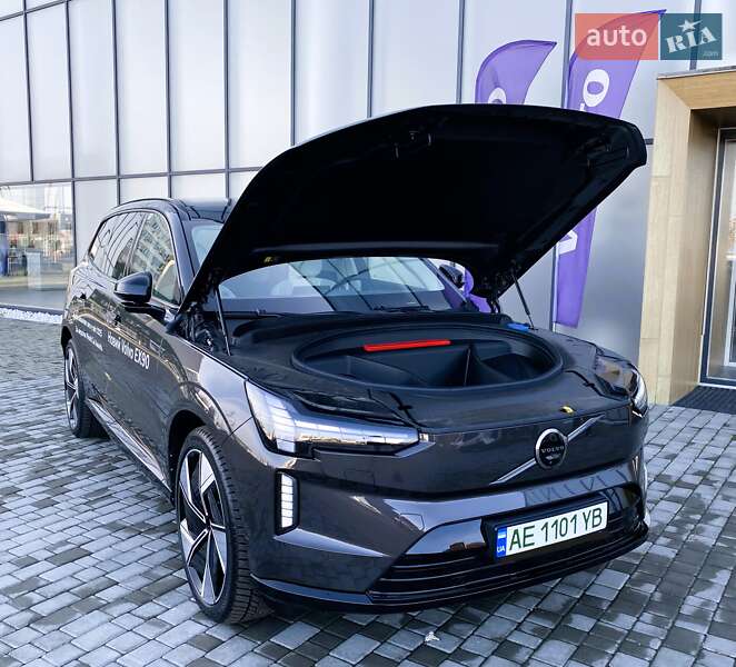 Позашляховик / Кросовер Volvo EX90 2025 в Дніпрі фото 44 Позашляховик / Кросовер Volvo EX90 2025 в Дніпрі