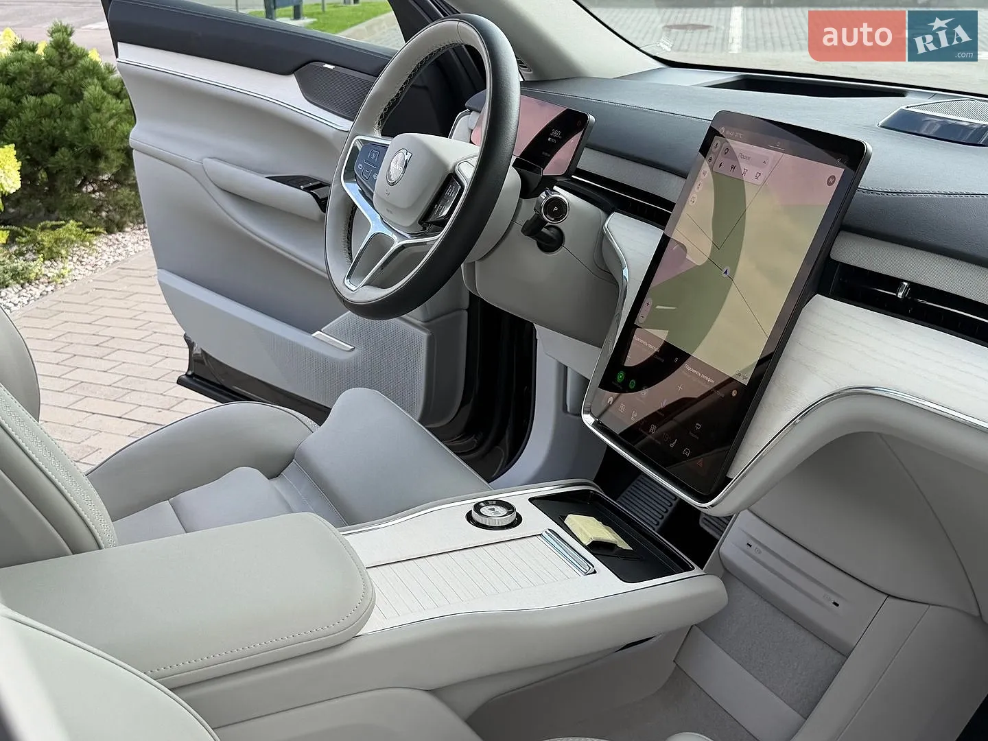 2025 Volvo EX90 - мініатюра 14