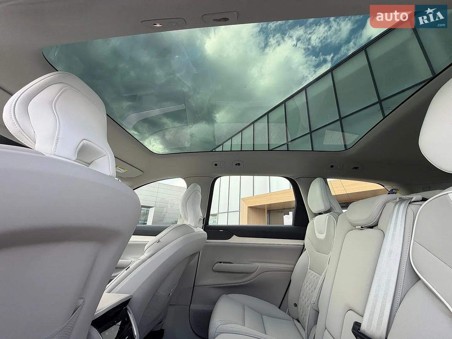 2025 Volvo EX90 - мініатюра 20