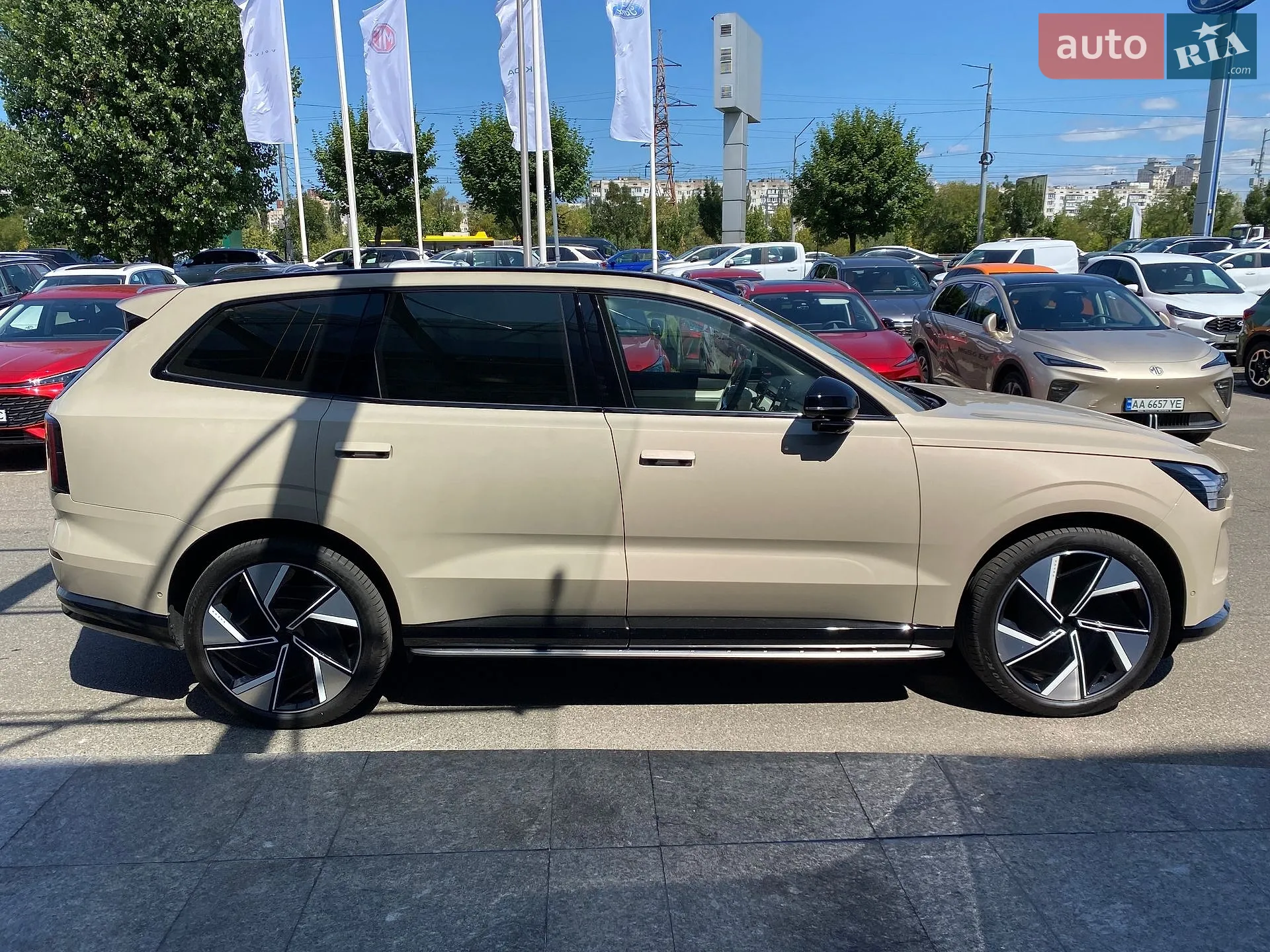 2025 Volvo EX90 - мініатюра 7