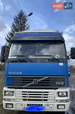 Тентованый Volvo F12 1993 в Черновцах