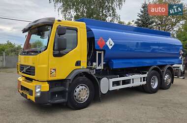 Бензовоз Volvo FE 2011 в 