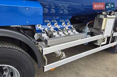 Бензовоз Volvo FE 2011 в 