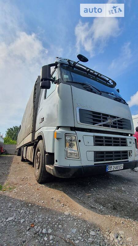 Контейнеровоз Volvo FH 12 2003 в Ужгороді