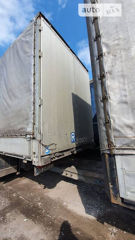 Контейнеровоз Volvo FH 12 2003 в Ужгороді