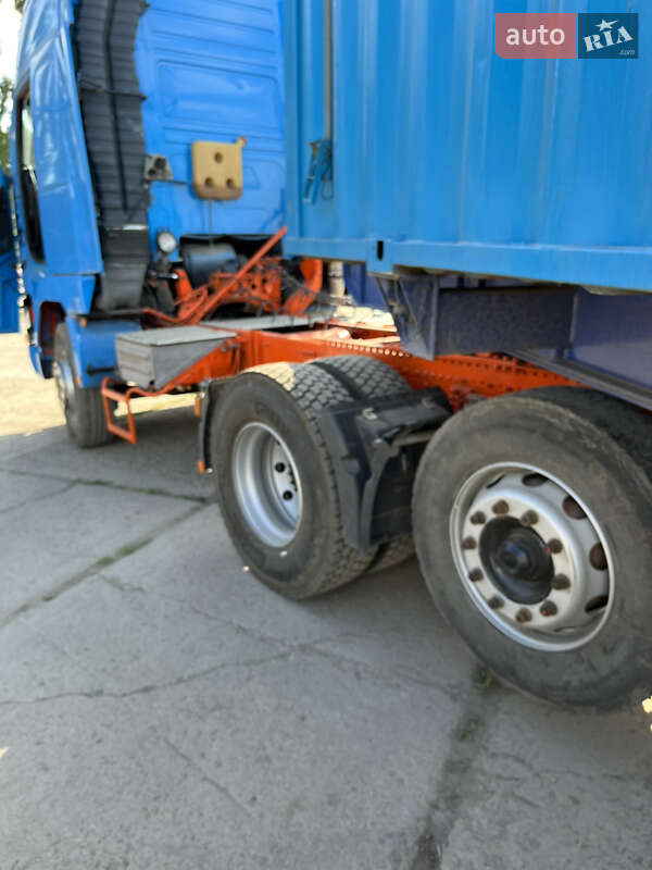 Грузовой фургон Volvo FH 12 2000 в Черноморске