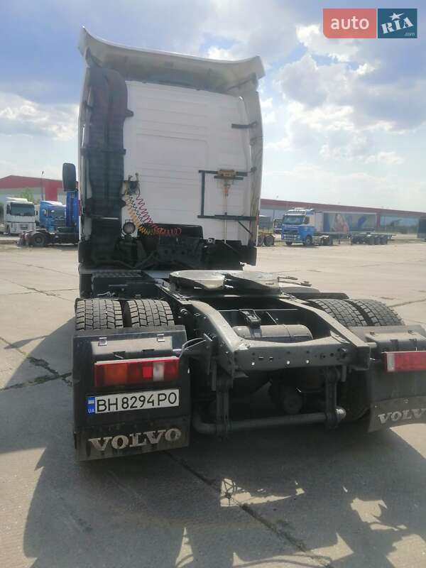 Тягач Volvo FH 12 2000 в Черноморске