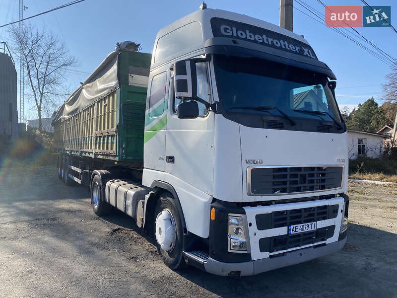 Самосвал Volvo FH 12 2003 в Корце