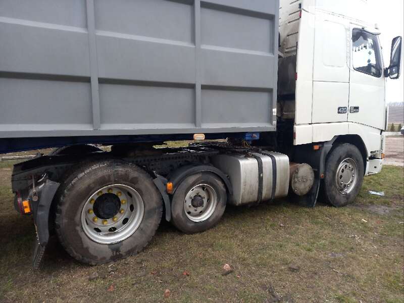 Зерновоз Volvo FH 12 2001 в Чечельнике фото 8 Зерновоз Volvo FH 12 2001 в Чечельнике