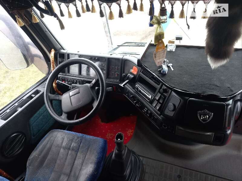 Зерновоз Volvo FH 12 2001 в Чечельнике фото 13 Зерновоз Volvo FH 12 2001 в Чечельнике