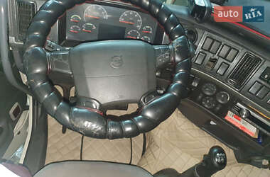 Тягач Volvo FH 12 2003 в Вознесенске