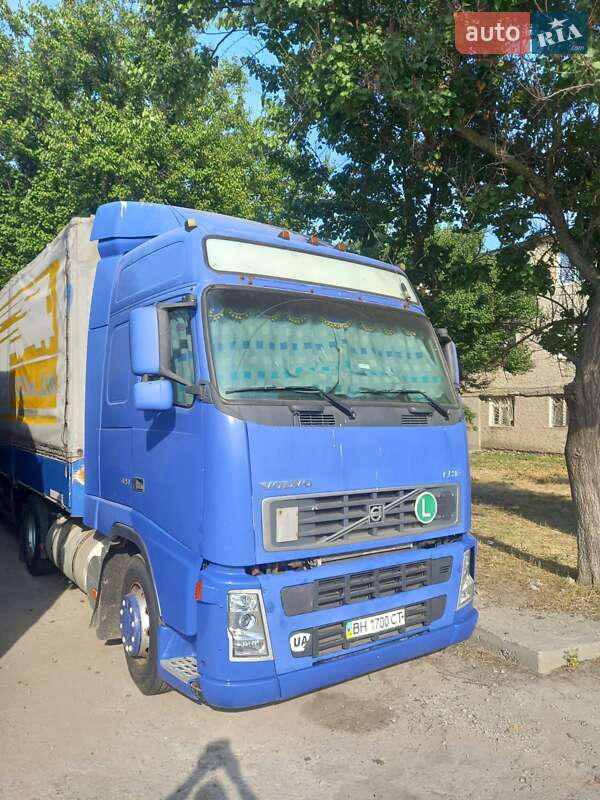 Тягач Volvo FH 12 2003 в Арцизе