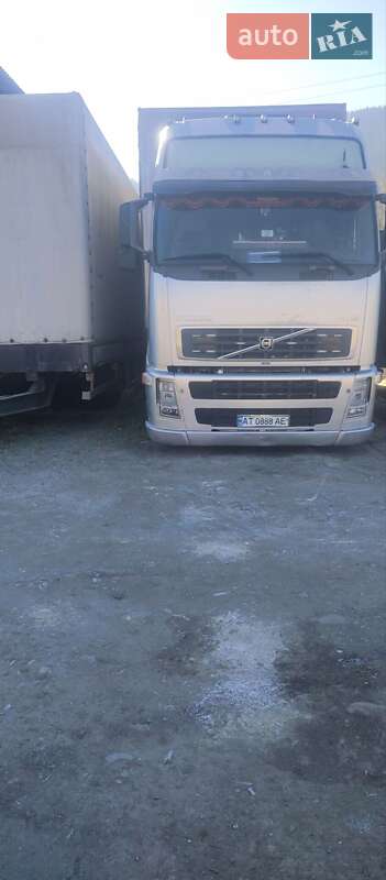 Тентований Volvo FH 12 2002 в Верховині