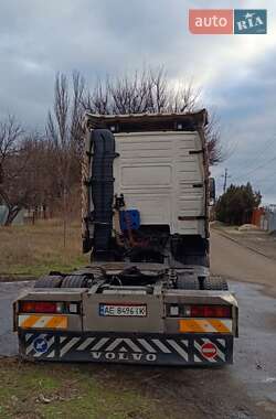 Тягач Volvo FH 12 2001 в 