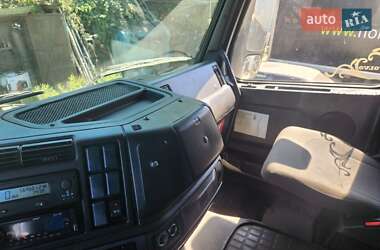 Тягач Volvo FH 12 2001 в 