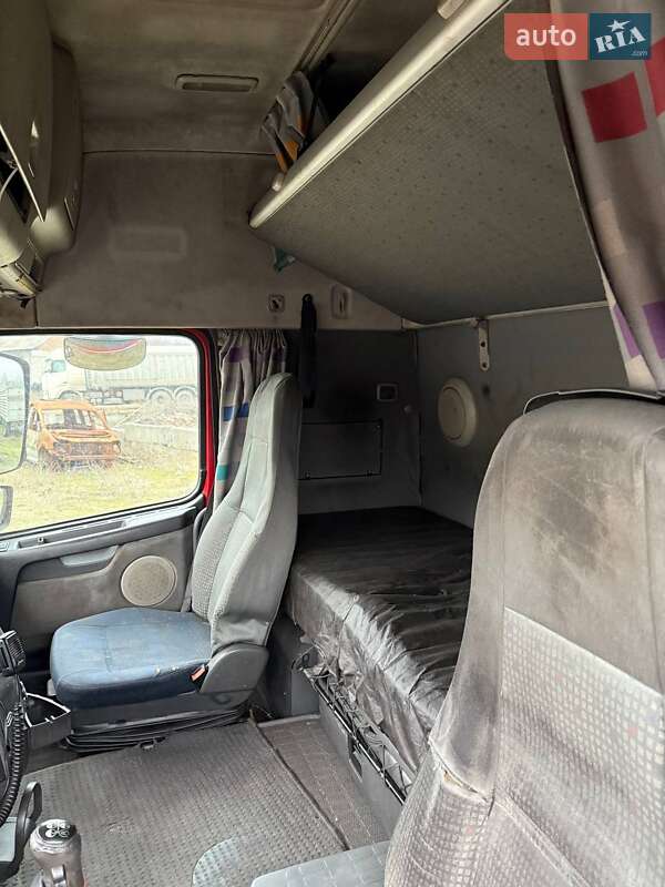 Зерновоз Volvo FH 12 2005 в Днепре