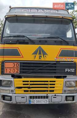 Тягач Volvo FH 12 2001 в 
