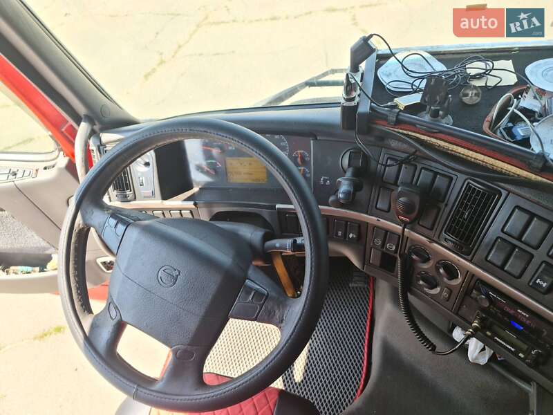 Тентованый Volvo FH 12 2004 в Николаеве