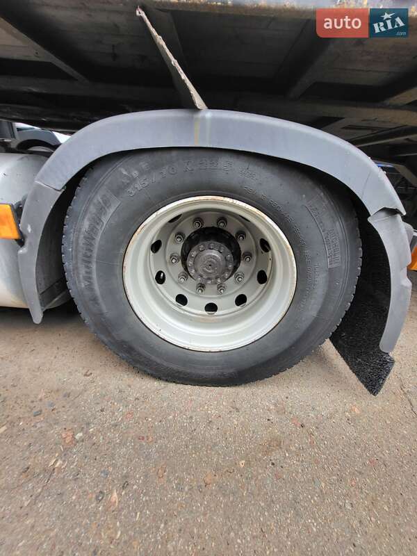 Тентованый Volvo FH 12 2000 в Чернигове