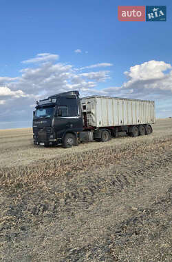 Зерновоз Volvo FH 12 1999 в Болграде