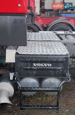 Тягач Volvo FH 12 2001 в 