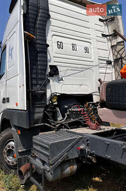 Тягач Volvo FH 12 2001 в 